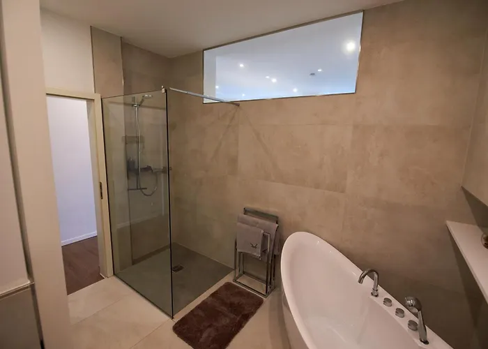 Aparthotel Business Hoefle 4*